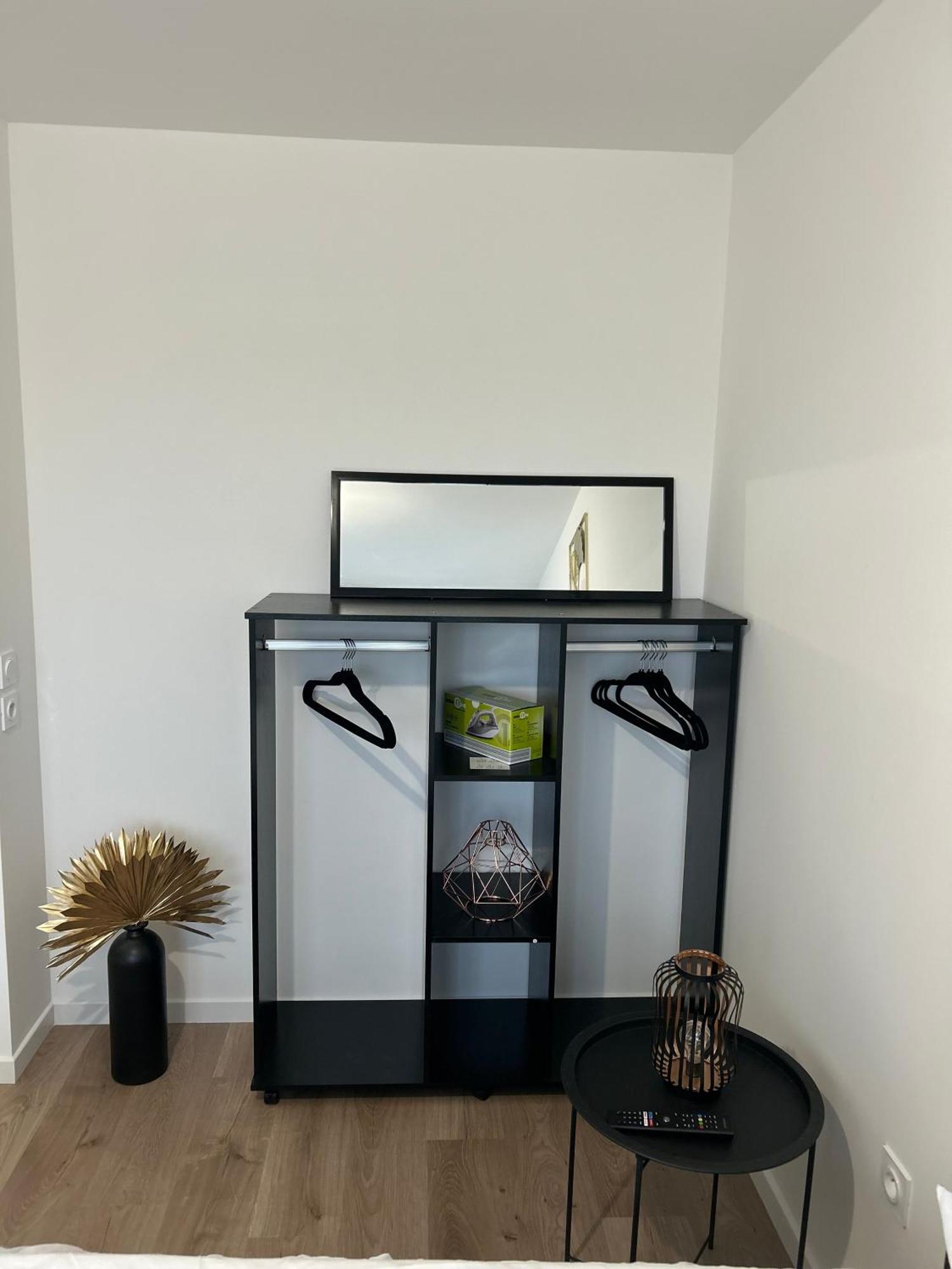 2 Bedrooms Proche Paris/cdg/bourget/parc Des Expo Le Blanc-Mesnil